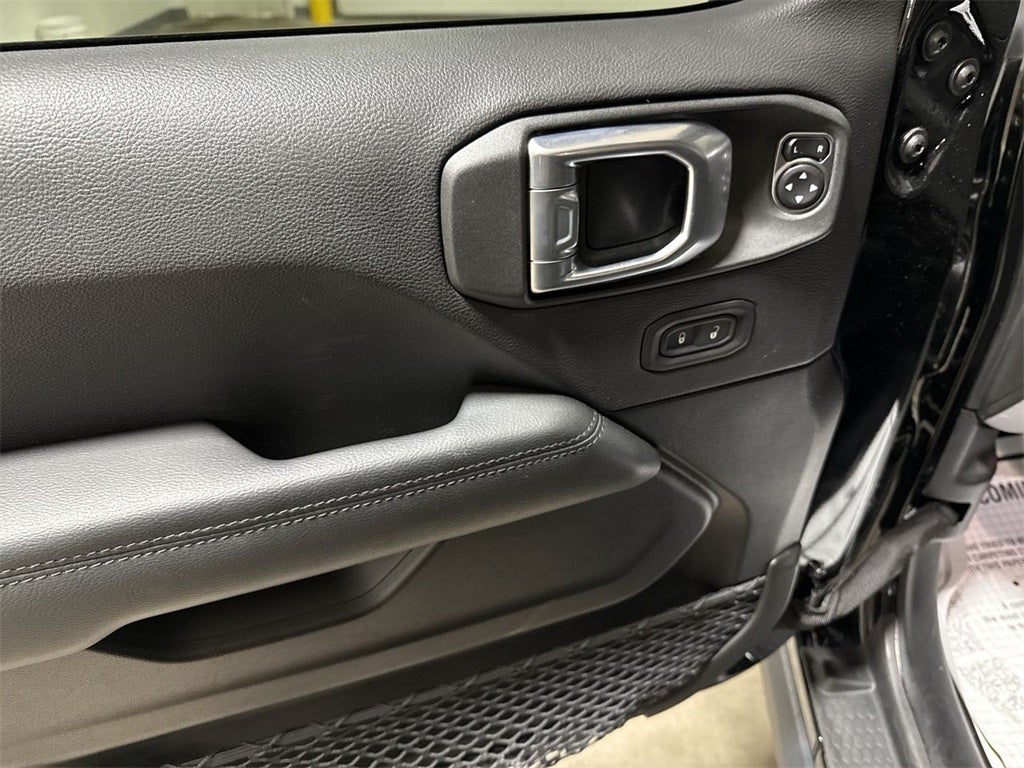 2023 Jeep Wrangler Altitude