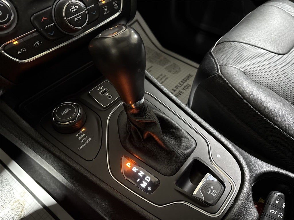 2021 Jeep Cherokee Latitude Lux