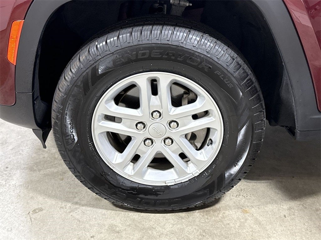 2023 Jeep Grand Cherokee Laredo