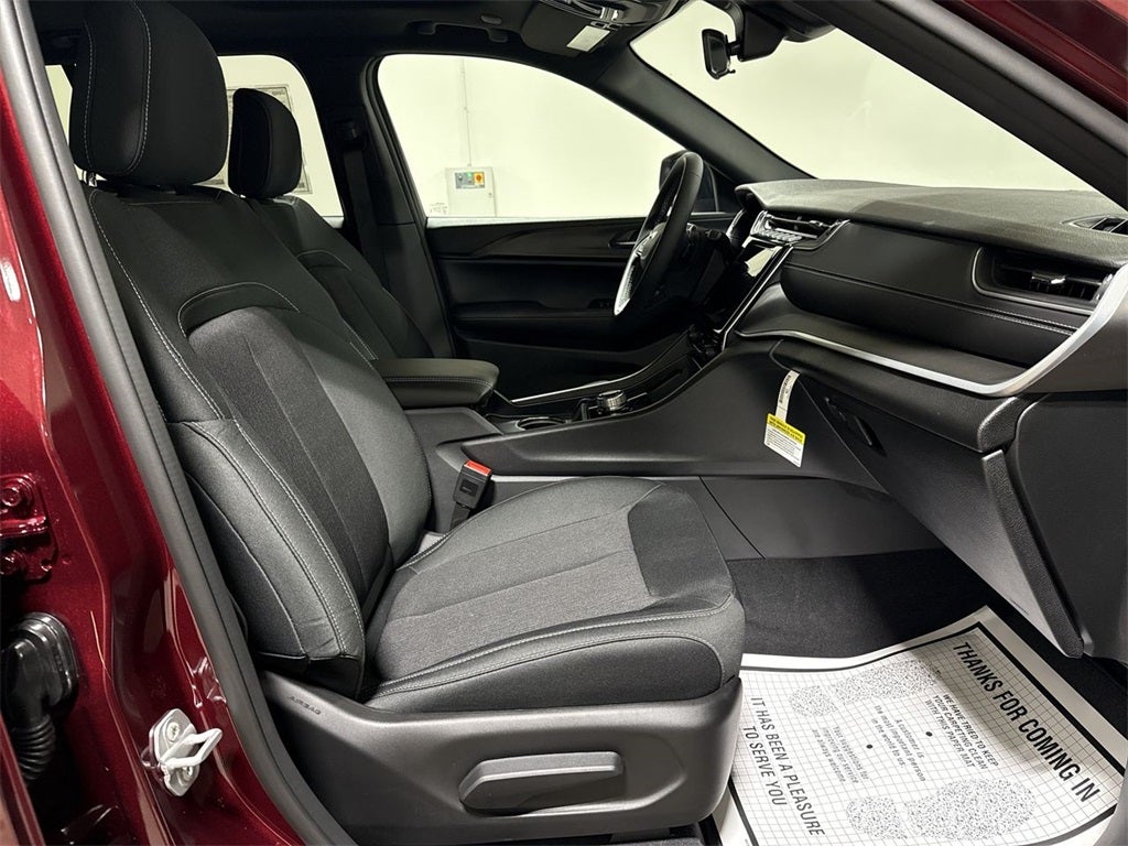 2025 Jeep Grand Cherokee Laredo X