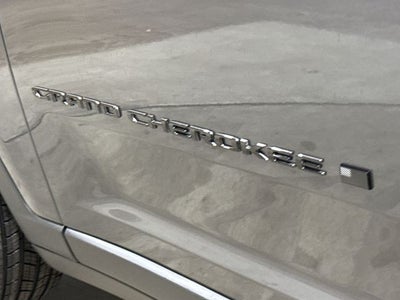 2026 Jeep Grand Cherokee Laredo Altitude
