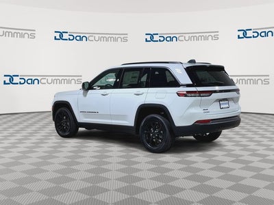 2026 Jeep Grand Cherokee Laredo Altitude