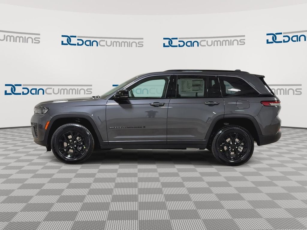 2026 Jeep Grand Cherokee Laredo