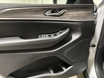 2026 Jeep Grand Cherokee Altitude