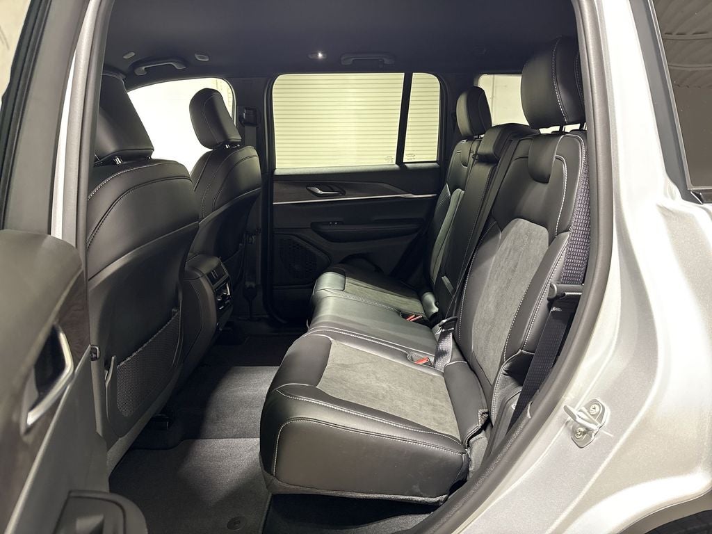 2026 Jeep Grand Cherokee Altitude