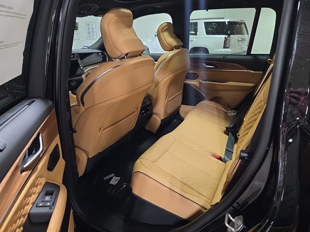 2026 Jeep Grand Cherokee Summit