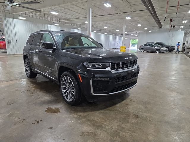 2026 Jeep Grand Cherokee Summit