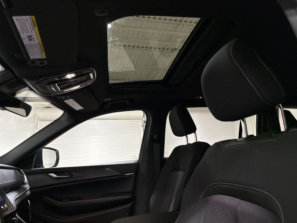 2026 Jeep Grand Cherokee L Laredo