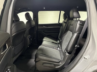 2027 Jeep Grand Cherokee L Laredo Altitude