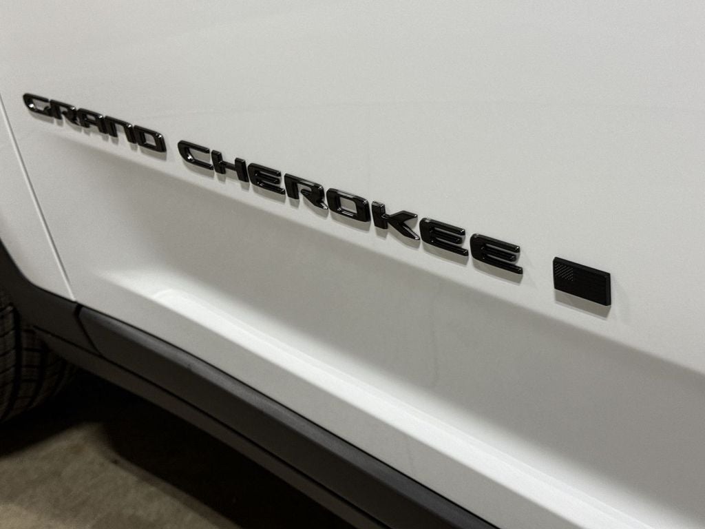 2026 Jeep Grand Cherokee L Laredo