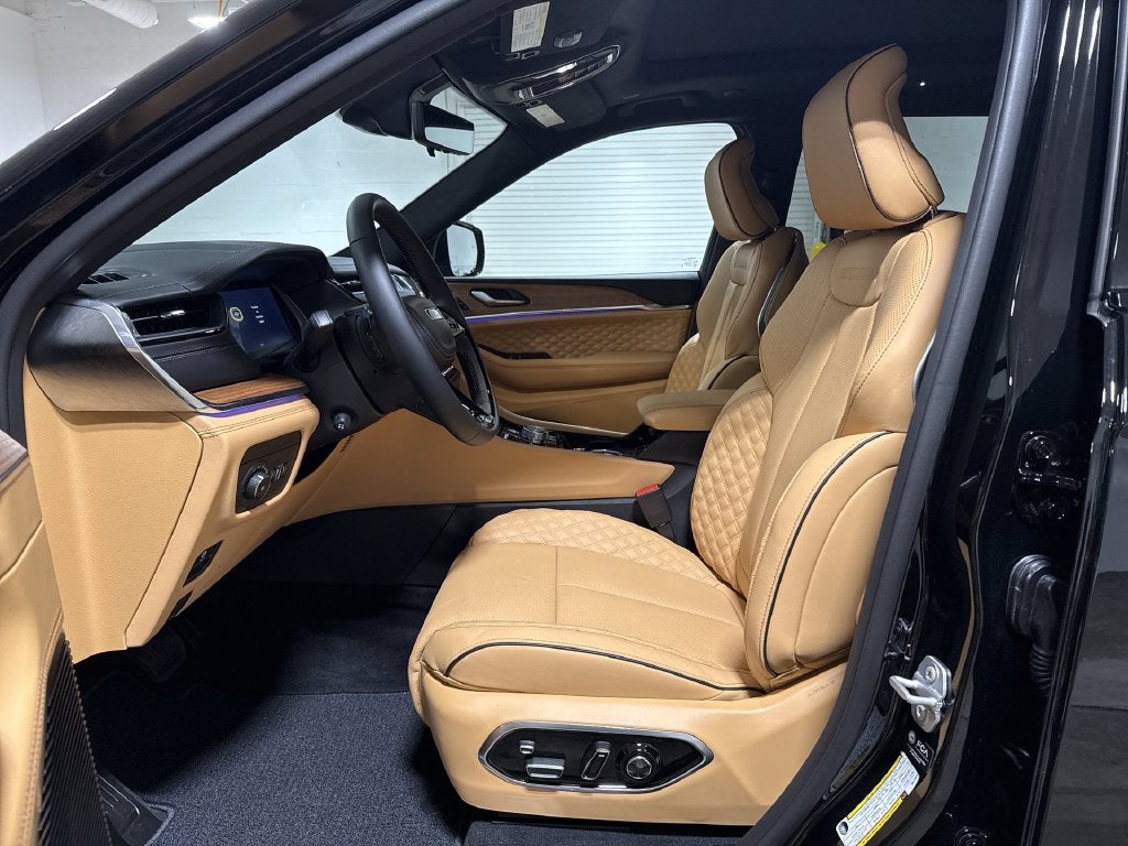 2027 Jeep Grand Cherokee L Summit