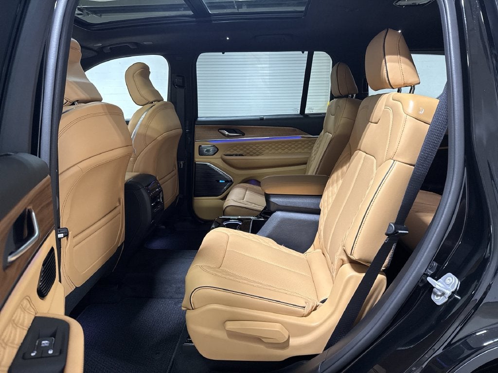 2027 Jeep Grand Cherokee L Summit