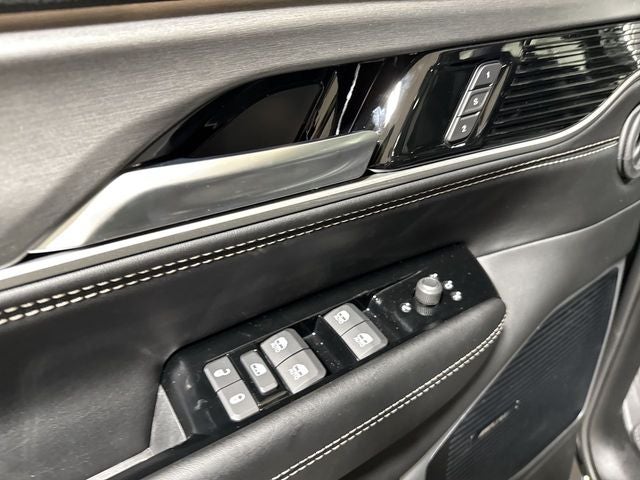 2026 Jeep Grand Wagoneer L 4x4