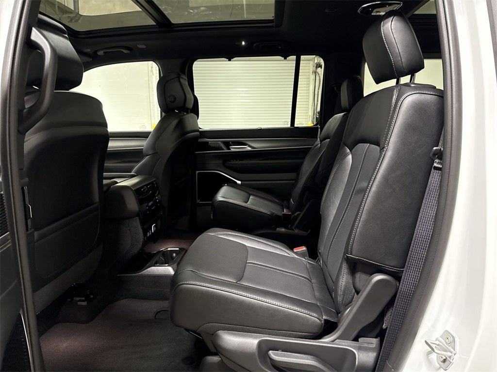 2026 Jeep Grand Wagoneer Limited Reserve