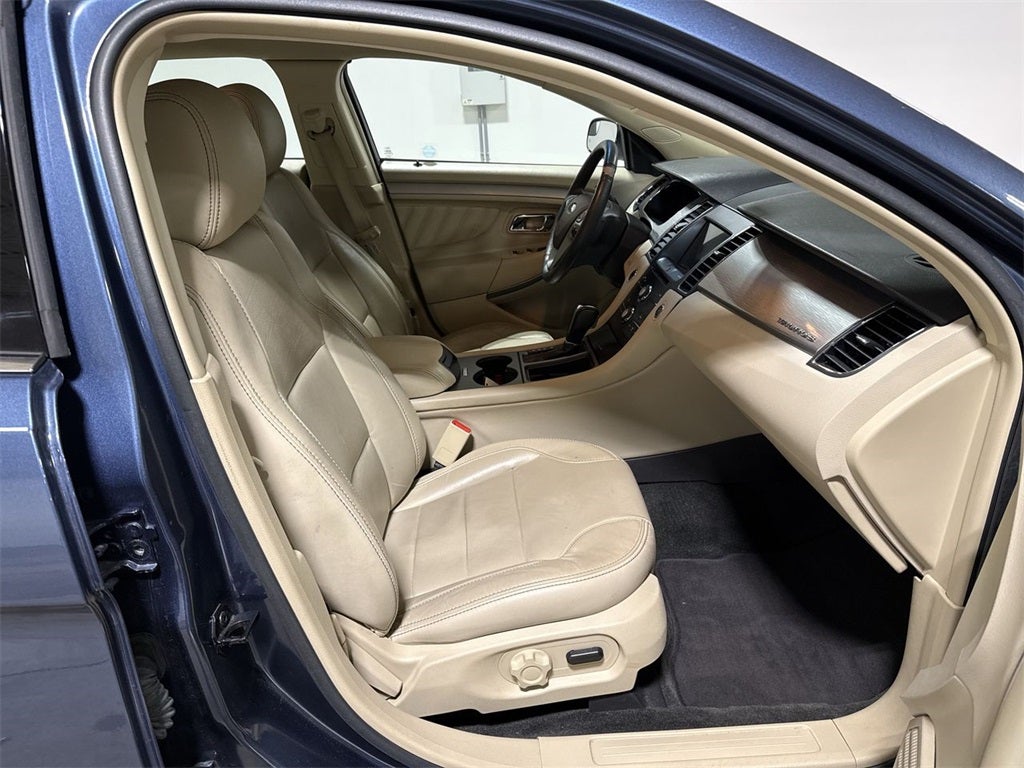 2018 Ford Taurus SEL