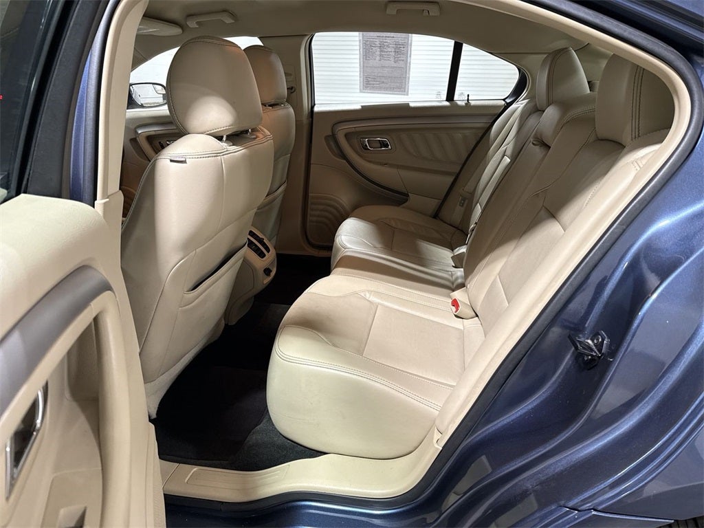 2018 Ford Taurus SEL