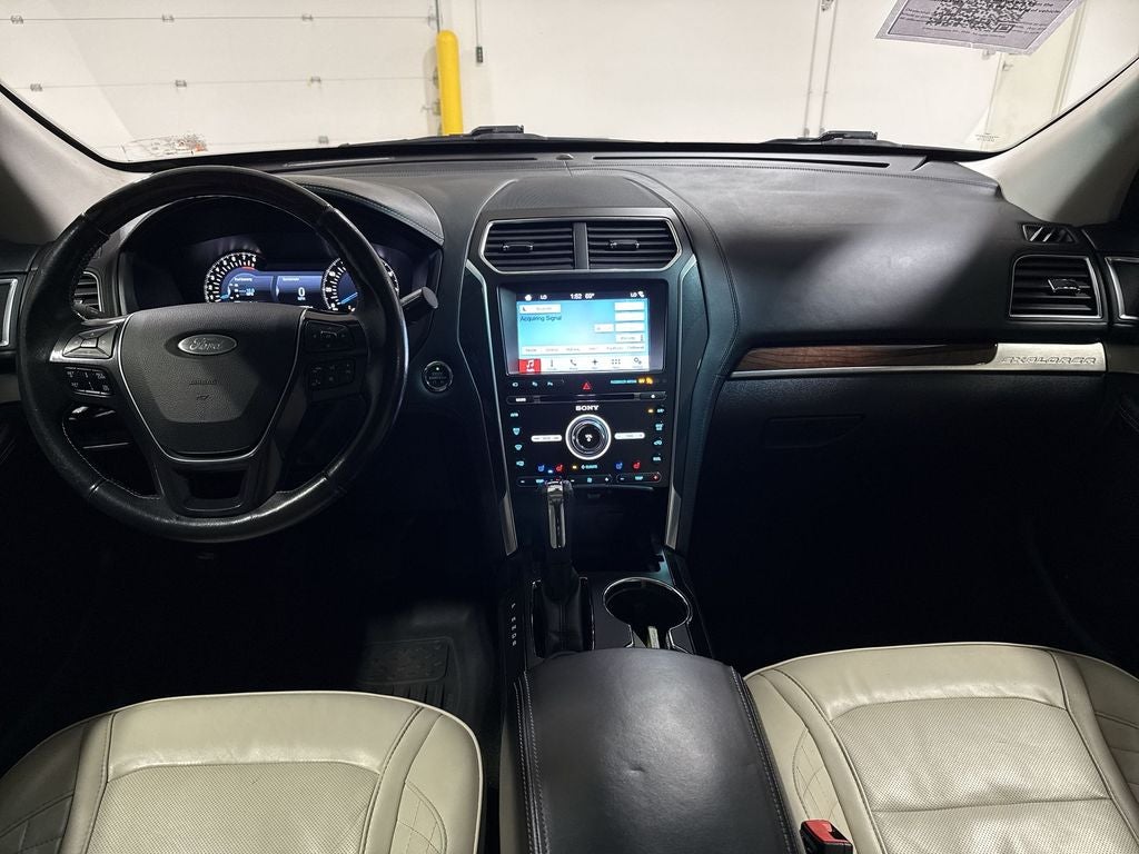 2017 Ford Explorer Platinum