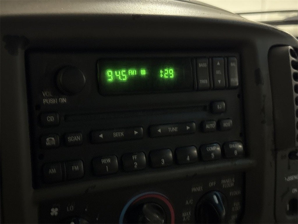 2002 Ford F-150 Lariat