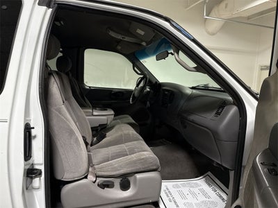 2002 Ford F-150 Lariat