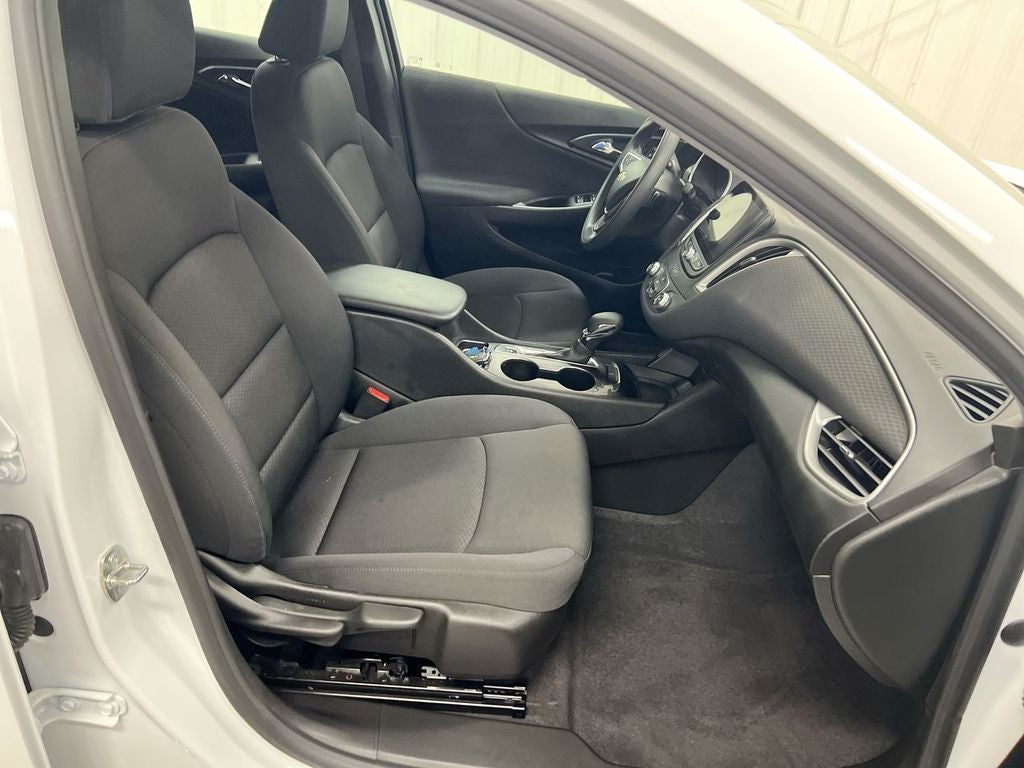 2023 Chevrolet Malibu LS