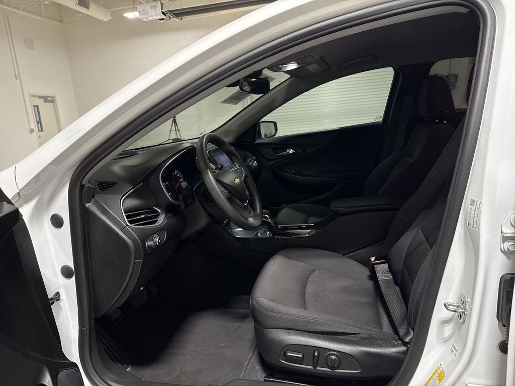 2021 Chevrolet Malibu LS