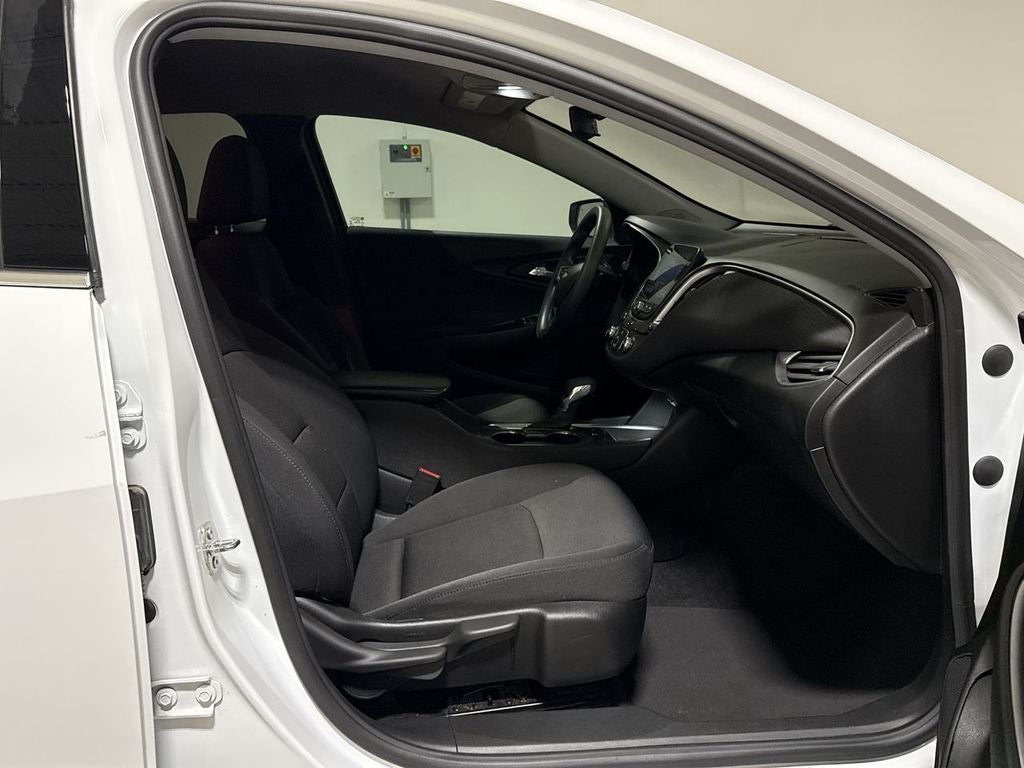 2021 Chevrolet Malibu LS