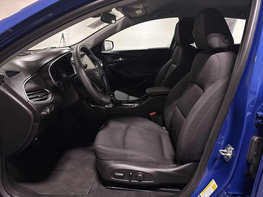 2023 Chevrolet Malibu LS