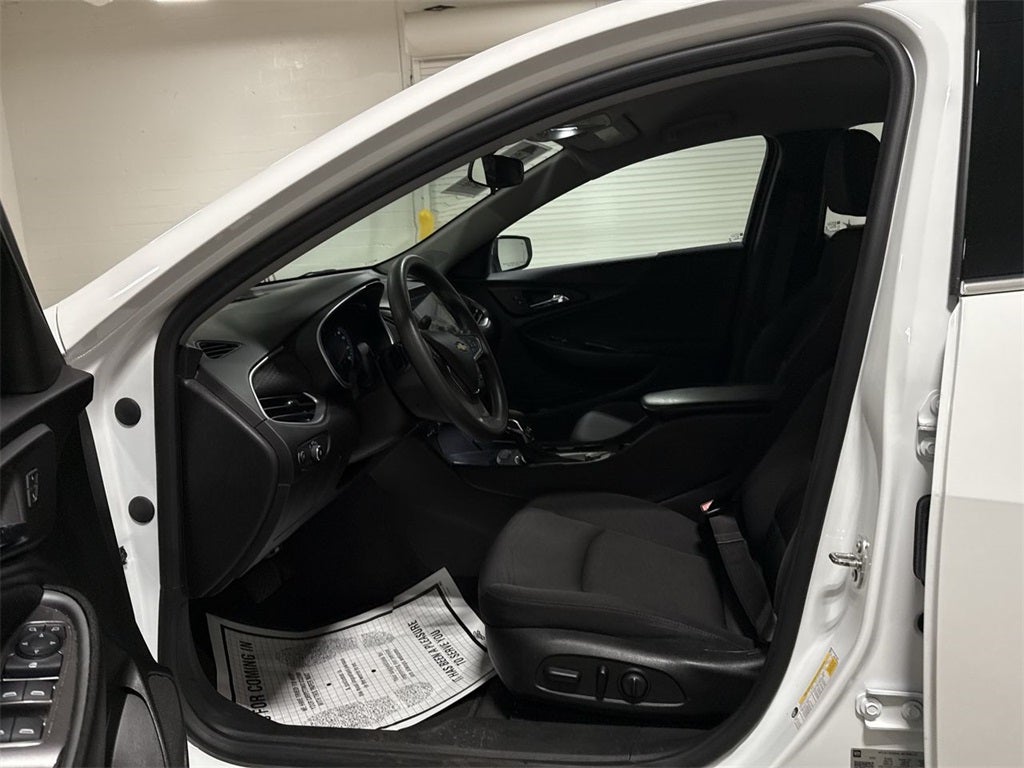 2023 Chevrolet Malibu LS