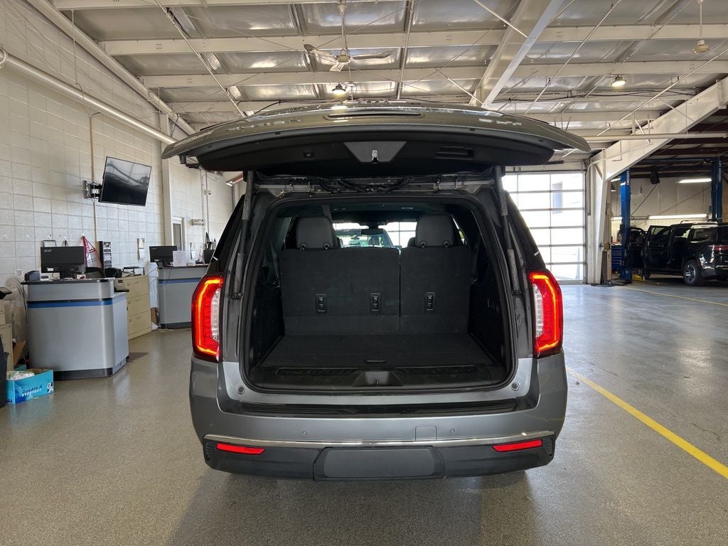 2022 GMC Yukon XL SLT