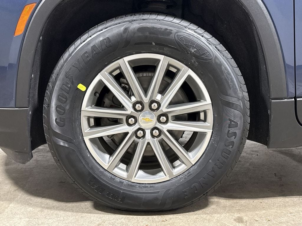 2023 Chevrolet Traverse LT