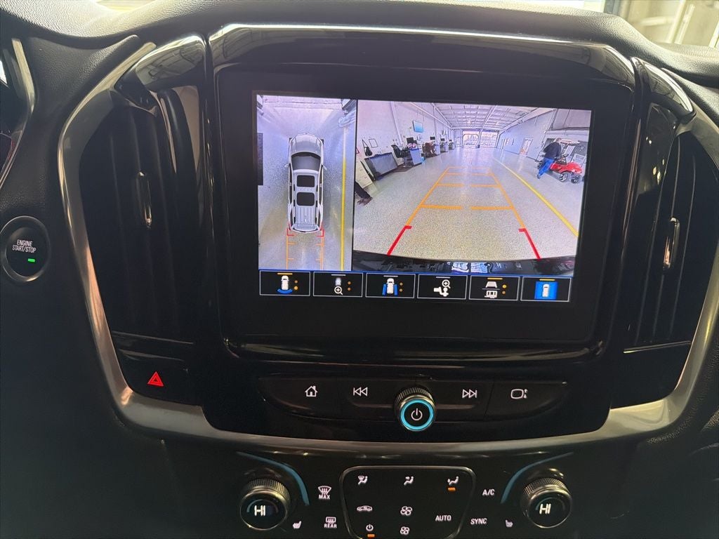 2022 Chevrolet Traverse LT