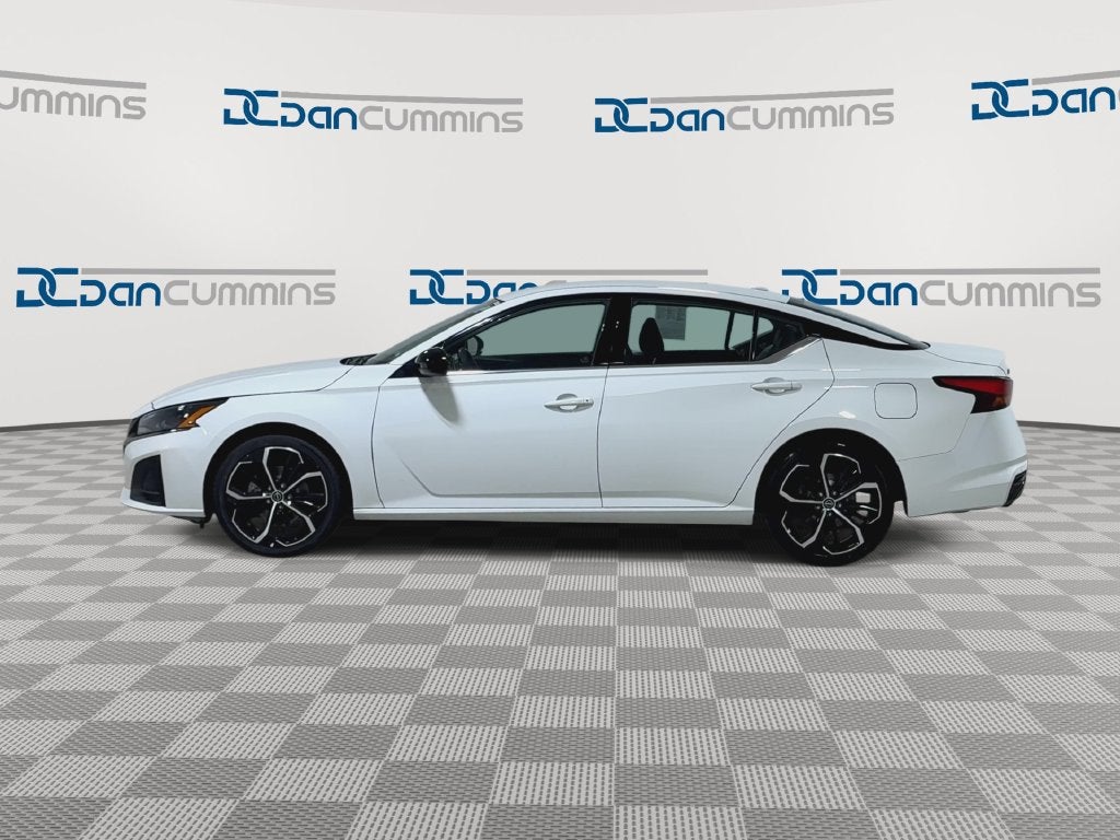 2025 Nissan Altima 2.5 SR