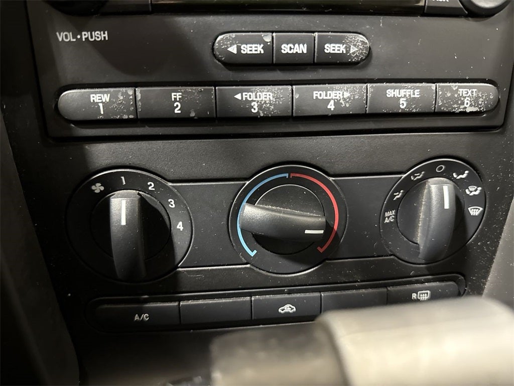 2006 Ford Mustang V6