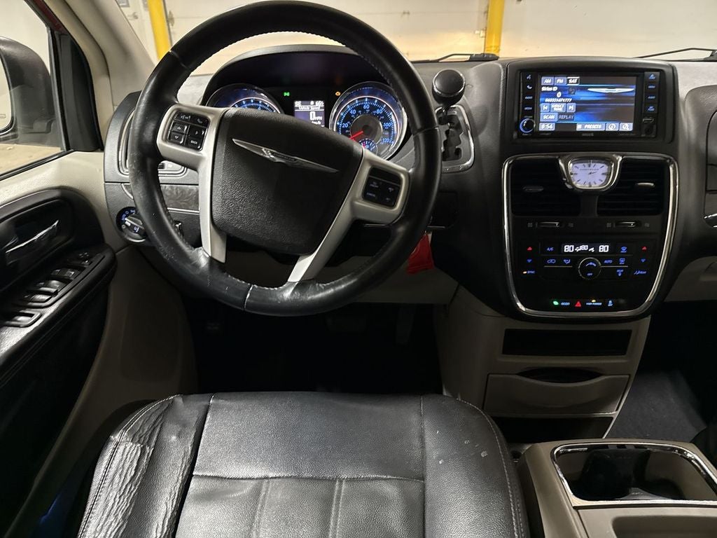 2015 Chrysler Town & Country Touring