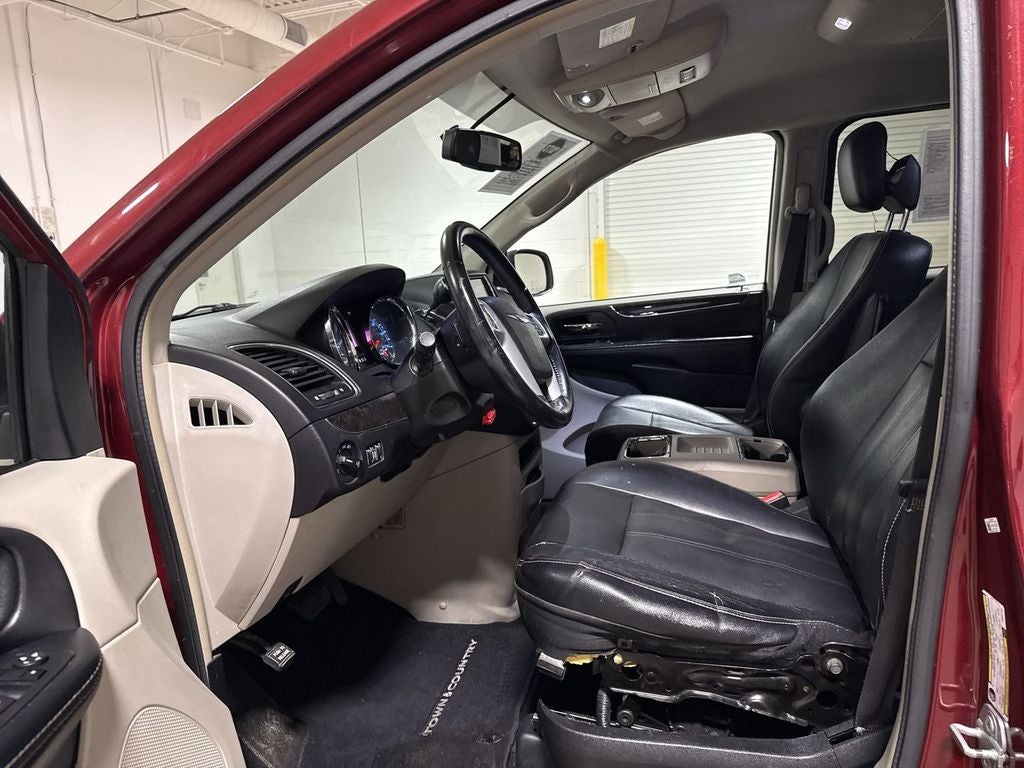 2015 Chrysler Town & Country Touring