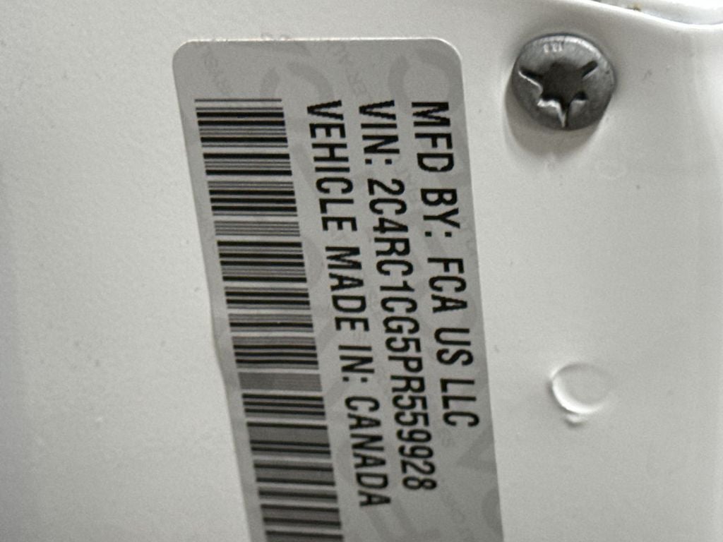 2023 Chrysler Voyager LX