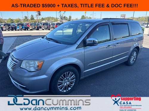 2014 Chrysler Town & Country Touring-L