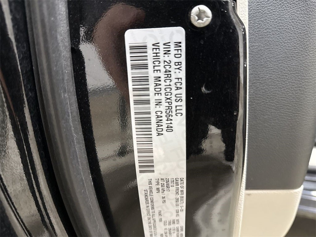 2023 Chrysler Voyager LX