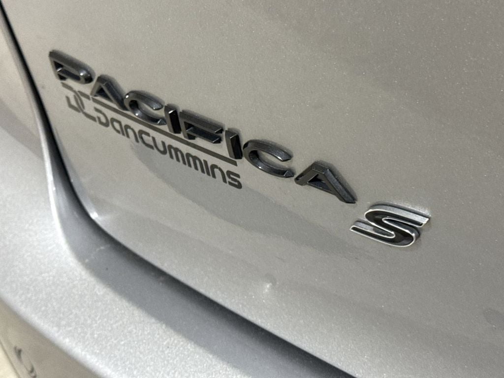 2020 Chrysler Pacifica Touring L Plus