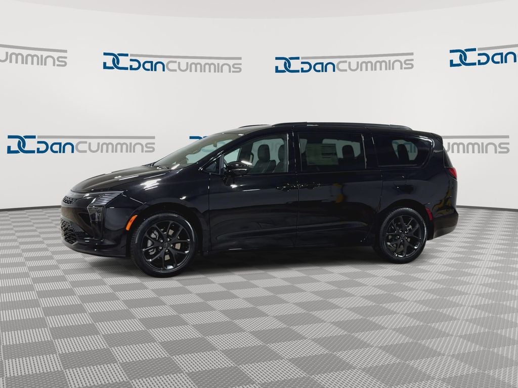 2027 Chrysler Pacifica Limited