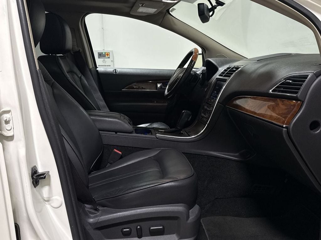 2013 Lincoln MKX Base