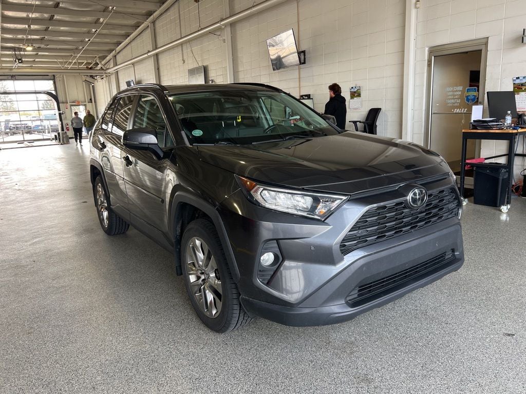 2020 Toyota RAV4 XLE Premium