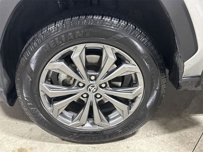 2022 Toyota RAV4 Hybrid XLE Premium