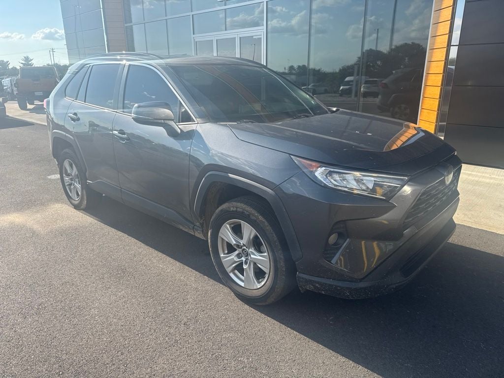 2020 Toyota RAV4 XLE