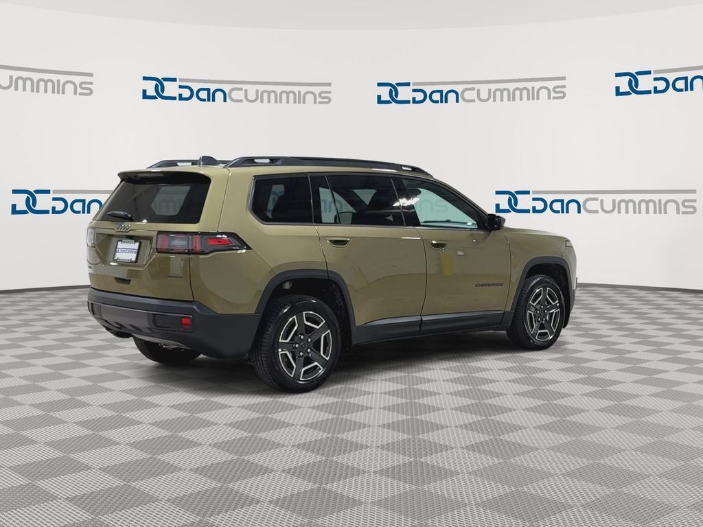 2026 Jeep Cherokee Laredo