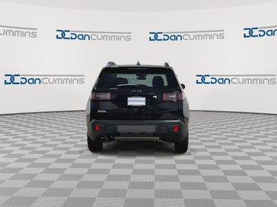 2026 Jeep Cherokee Laredo