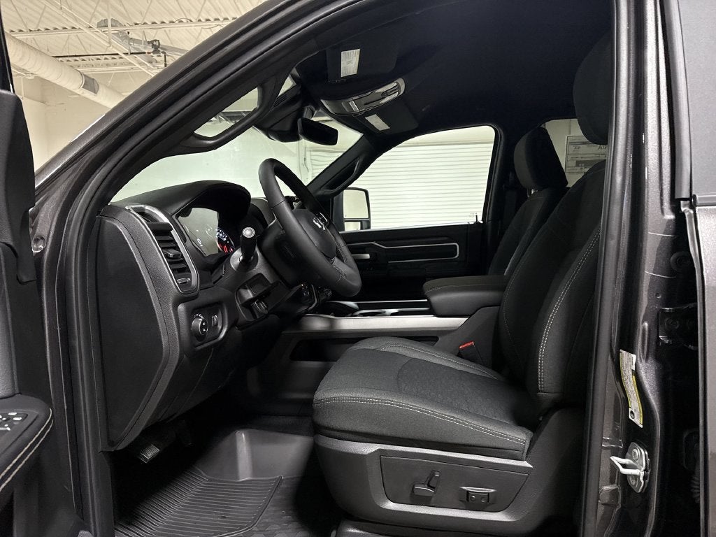 2027 RAM 2500 Big Horn