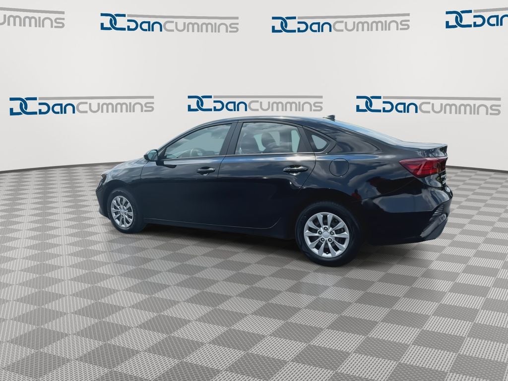 2022 Kia Forte FE