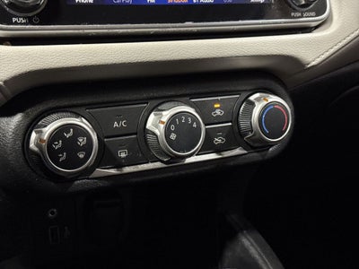 2021 Nissan Versa 1.6 SV