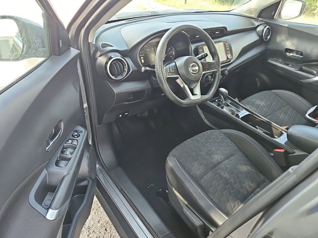 2022 Nissan Kicks SV